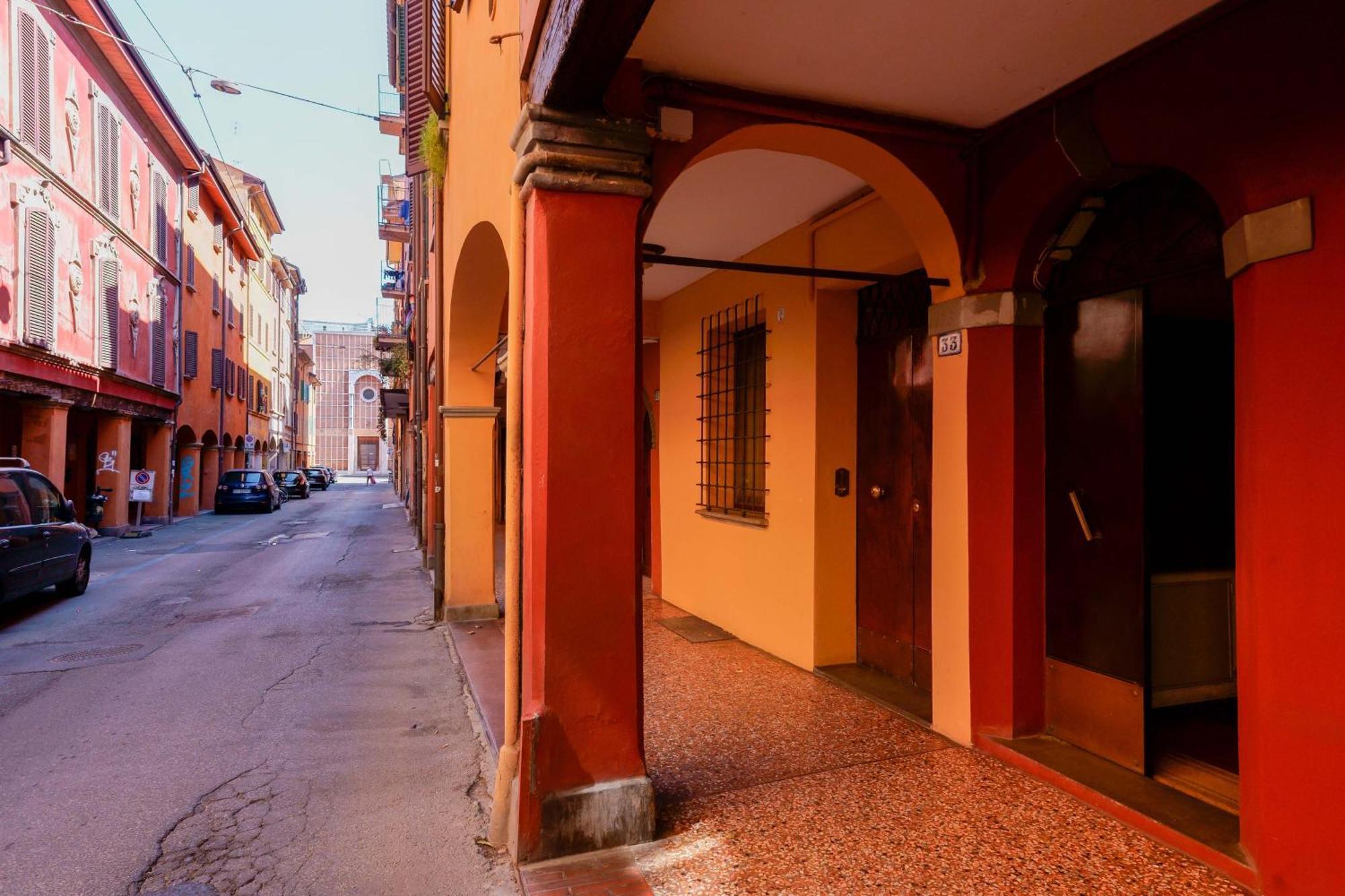 Teagarden Centro Storico Bologna Apartment Екстериор снимка