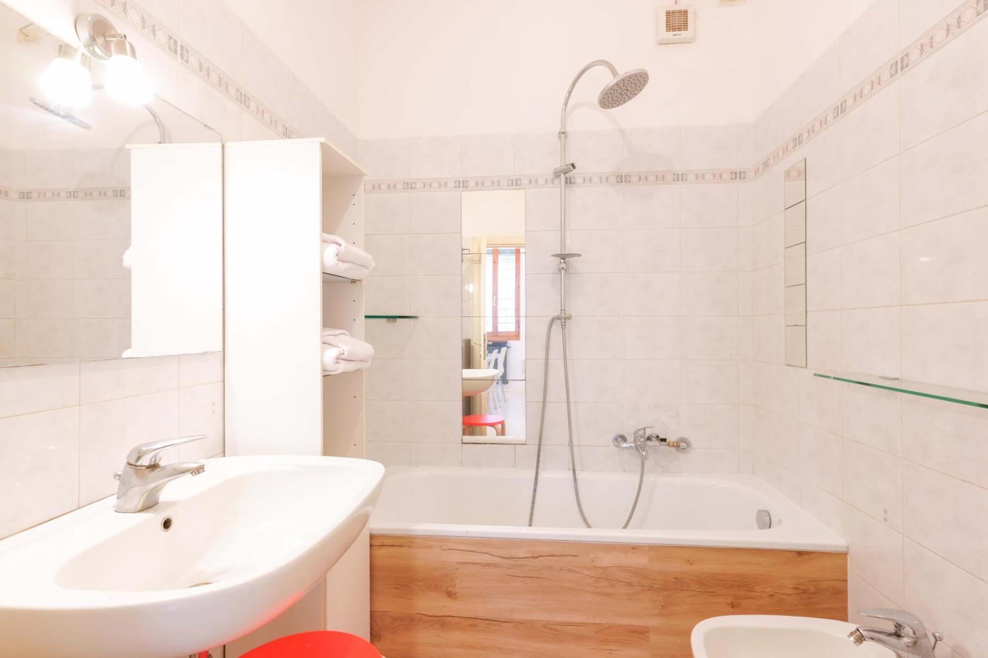 Teagarden Centro Storico Bologna Apartment Екстериор снимка